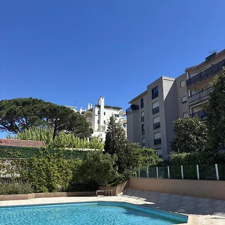 Exceptional Sea-view Apartment, 3 Min From Station, Port & Chateau Views, Private Parking Appartamento *
